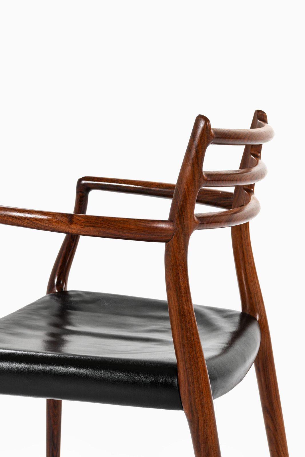 Niels Otto Møller Armchair Model 62 Produced By J.L Møllers Møbelfabrik photo vinterior