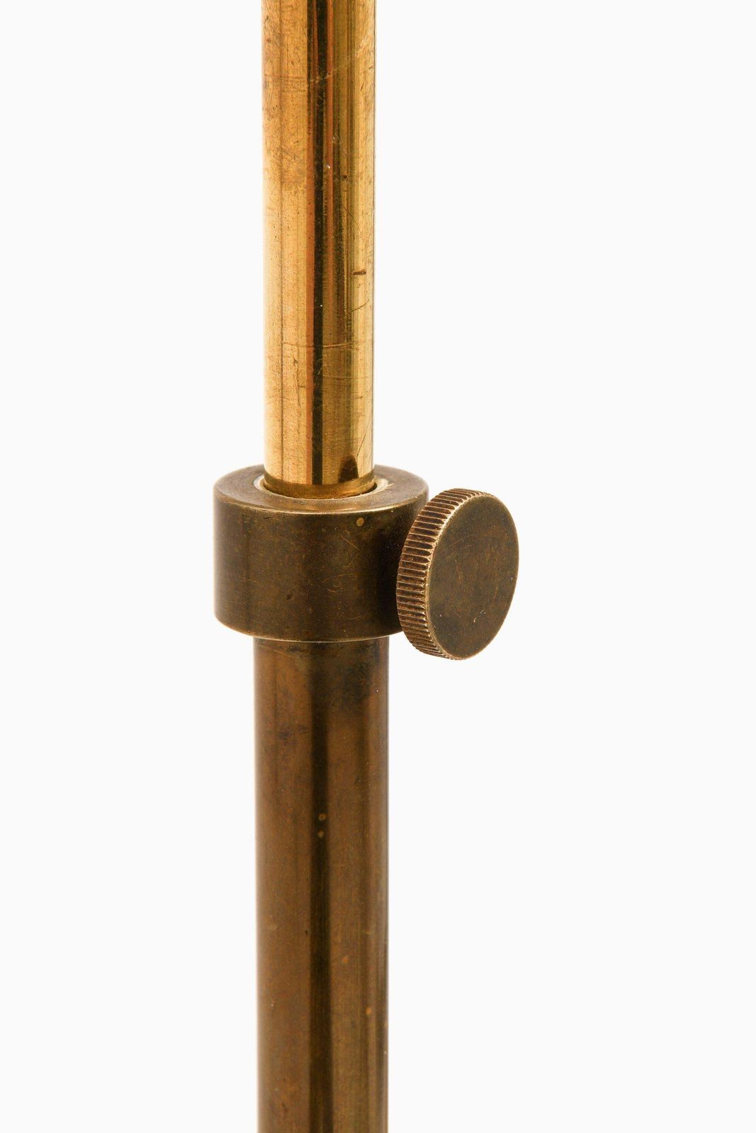 Early Floor Lamp In Brass And Lacquered Metal By Arne Jacobsen, 1950's photo Lighting