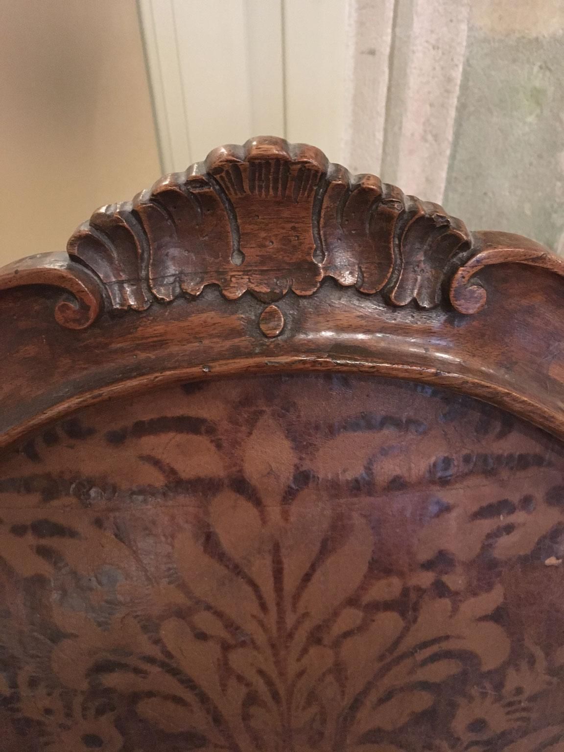 1750 Venezia Pair Of Armchairs In Carved Walnut Original Embossed Leather Covers photo vintage