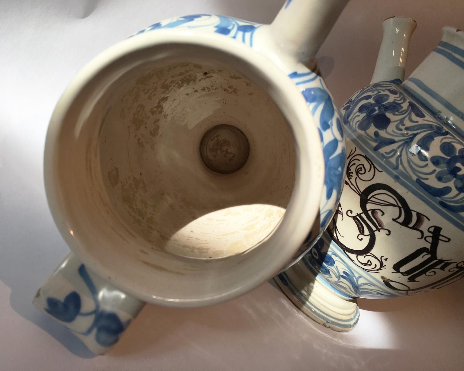 Italy Mid 18th Century Pair Of Ceramic Carafes In White And Blue For Pharmacy photo vintage