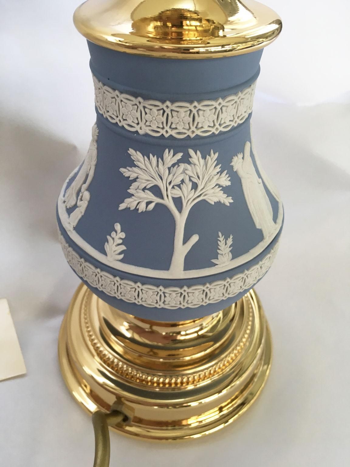 Italy 1970 Hollywood Regency Wedgwood Pale Blue Porcelain And Brass Table Lamp photo vintage