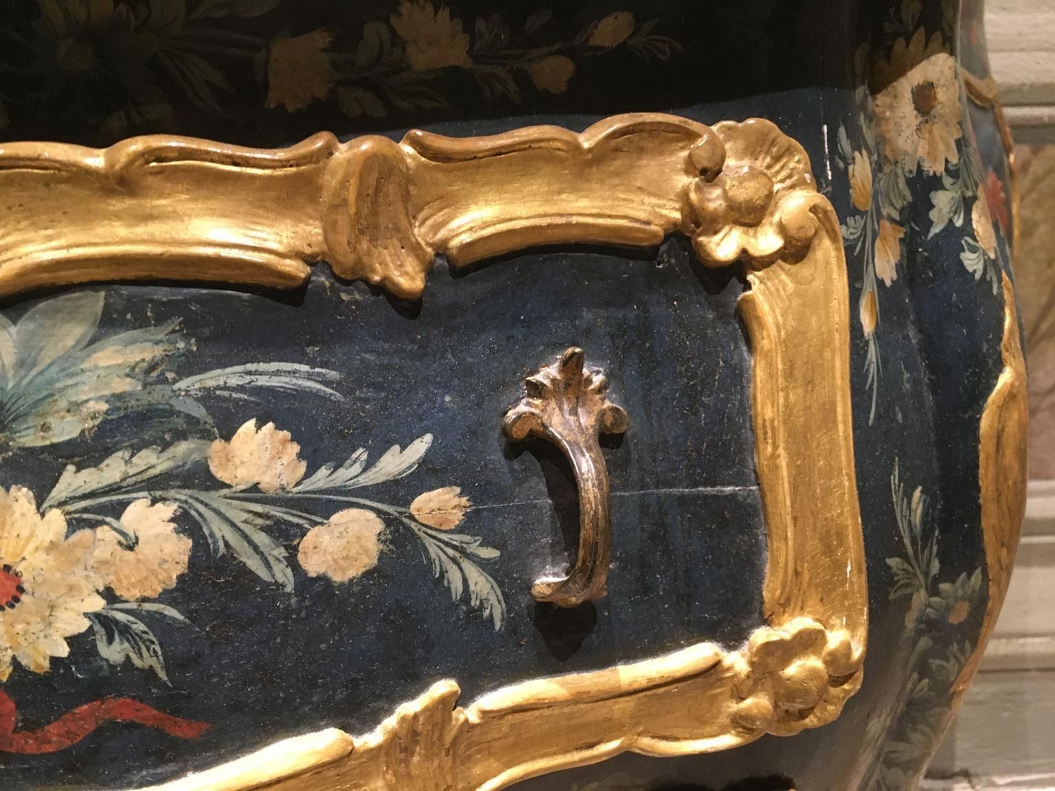1750 Venezia Italy Wooden Green Lacquered Commode With Fantasy Birds And Flowers photo vintage
