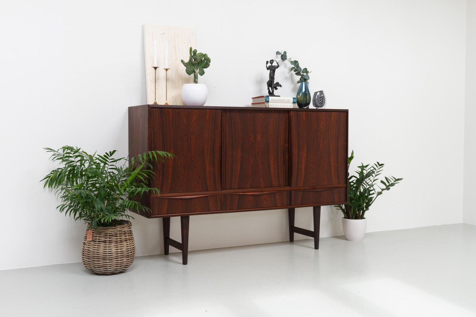 photo vintage Mid Century Danish Rosewood Sideboard By E.W. Bach For Sejling Skabe, 1960s.
