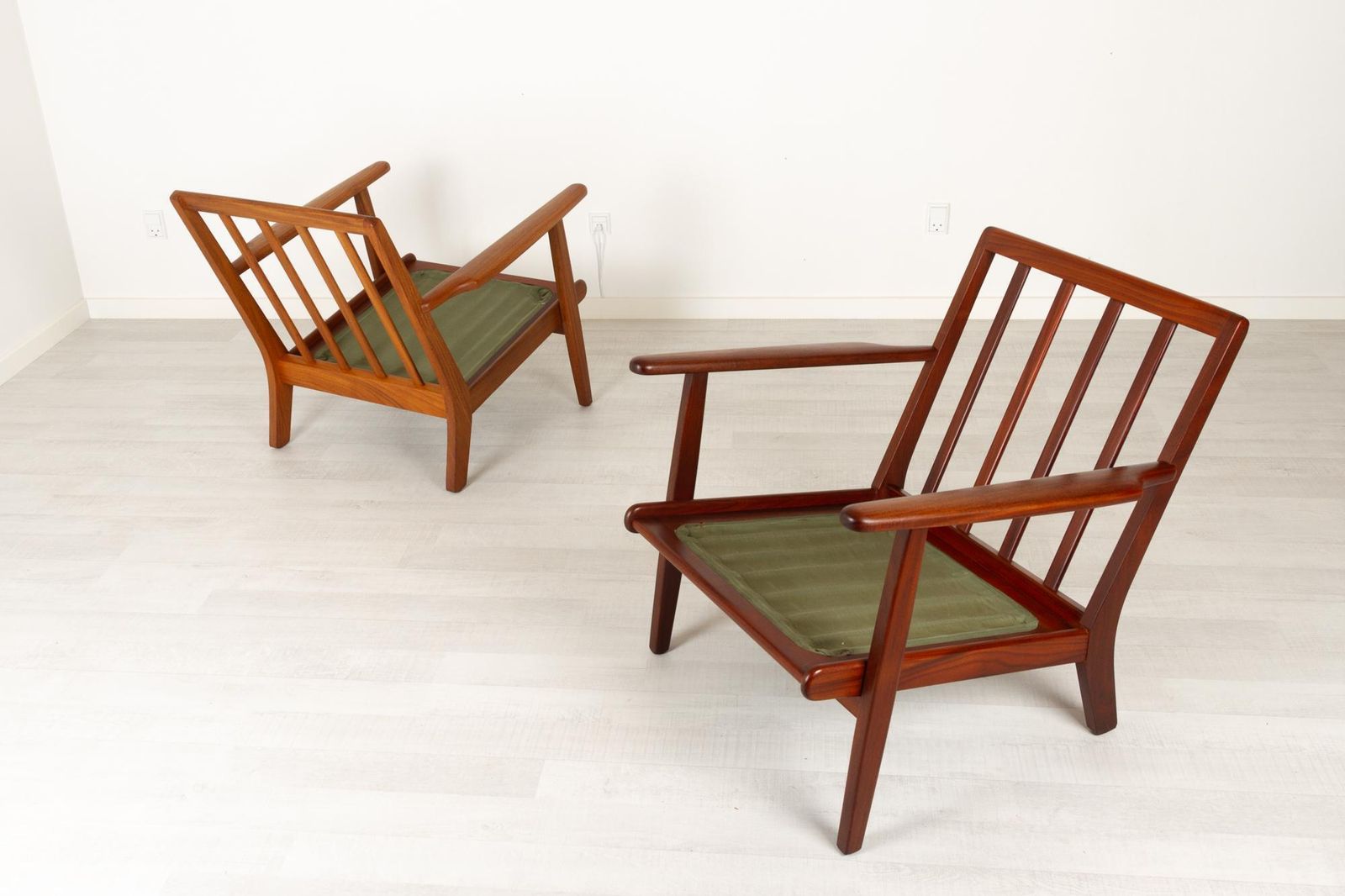Vintage Danish Lounge Chairs By Aage Pedersen For Getama 1960s, Set Of 2 photo vintage
