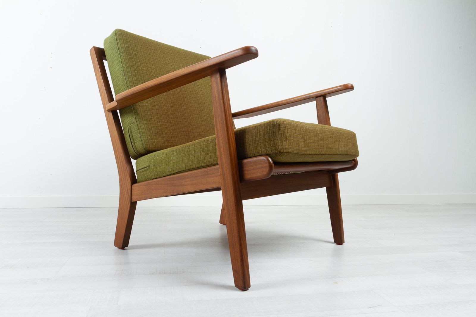 Vintage Danish Lounge Chair By Aage Pedersen For Getama, 1960s photo Furniture