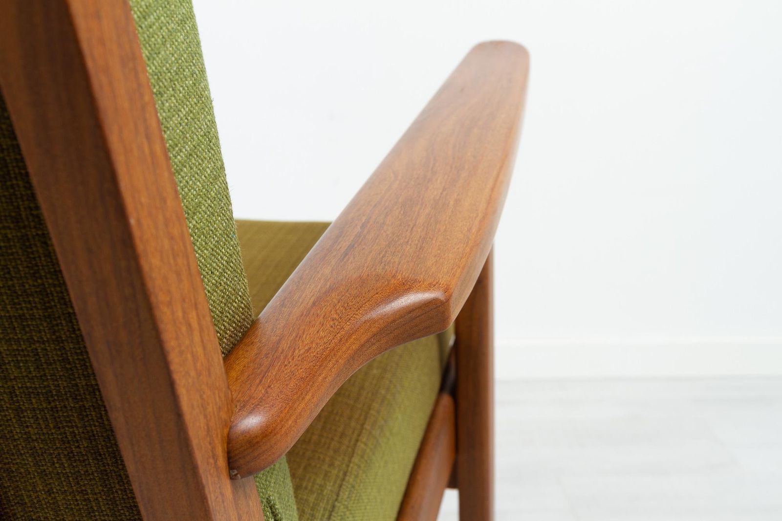 photo for sale Vintage Danish Lounge Chair By Aage Pedersen For Getama, 1960s