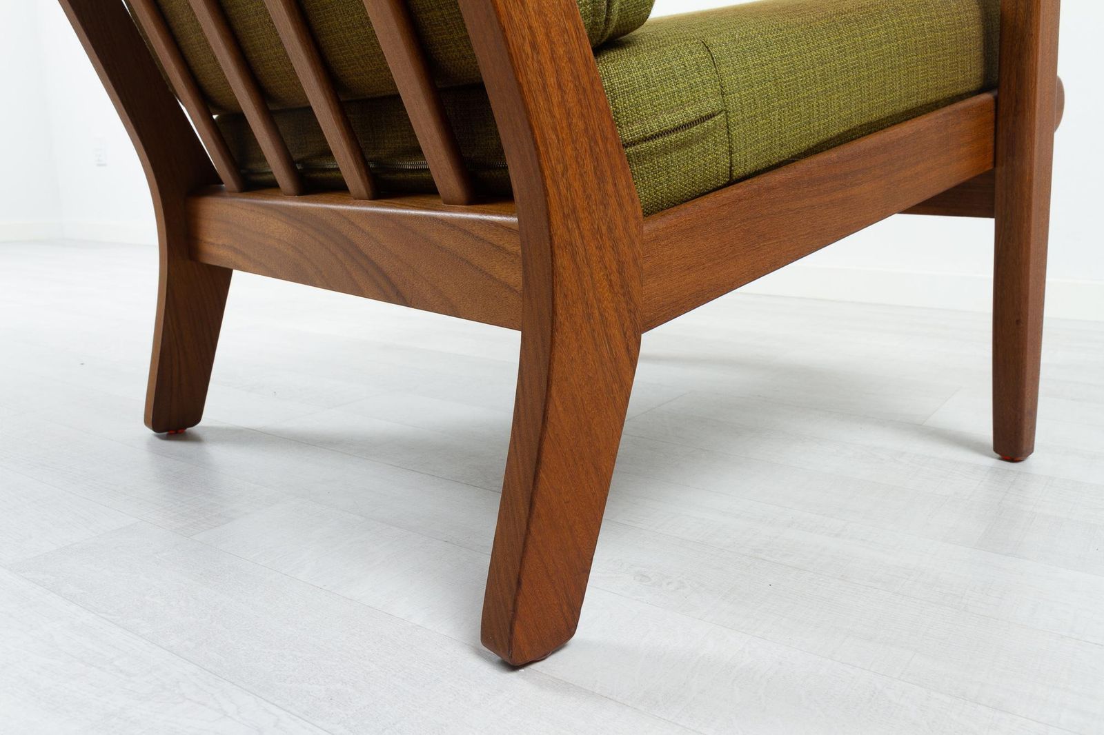 Furniture Vintage Danish Lounge Chair By Aage Pedersen For Getama, 1960s photo