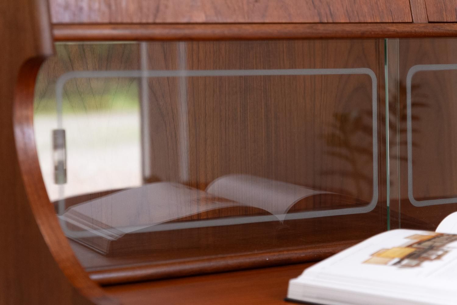 photo vintage Scandinavian Modern Teak Secretary By Gunnar Falsig 1960s