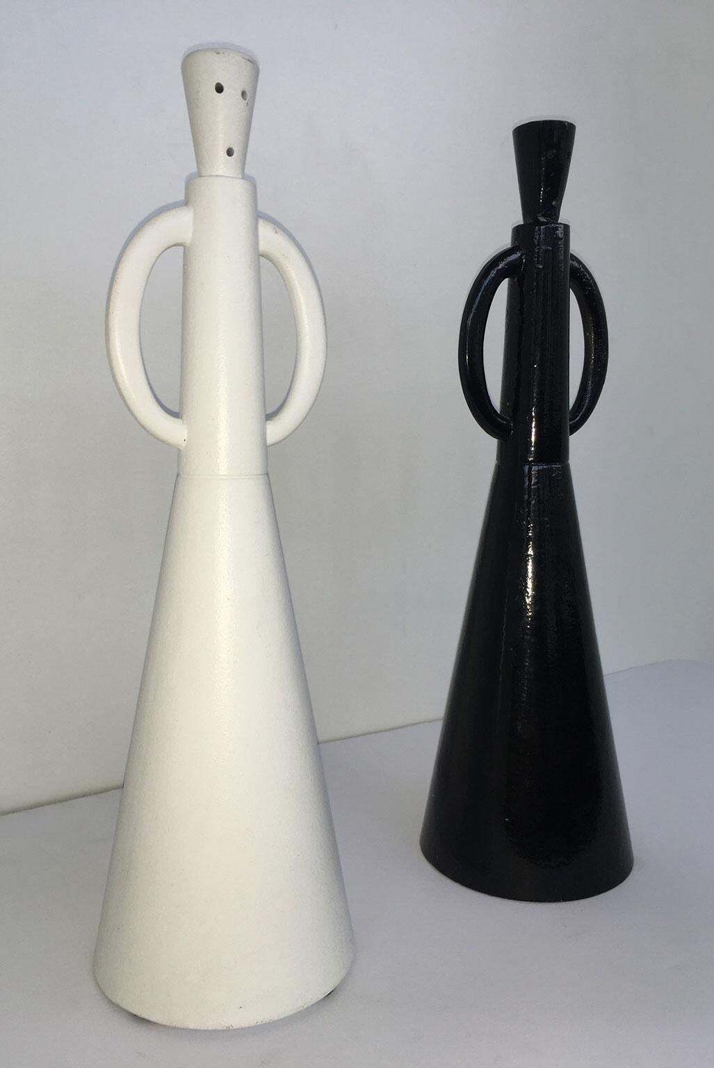 photo furniture 1980 Italy Post Modern Alessandro Guerriero Abstract Sculpture Portabuono Quo