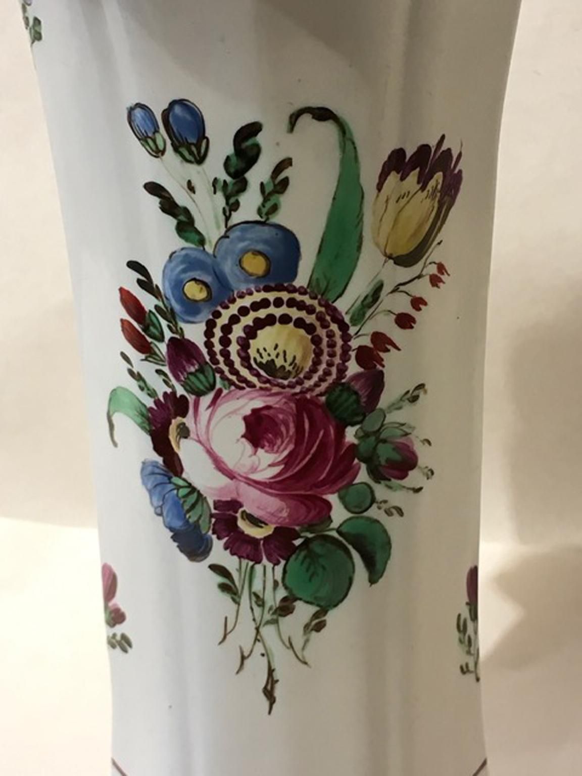 photo vinterior Italy Richard Ginori Early 18th Century Porcelain Vase