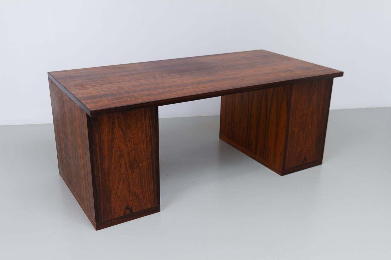 photo vintage Danish Rosewood Desk With Tambour Doors By Hans J. Wegner, 1950s.
