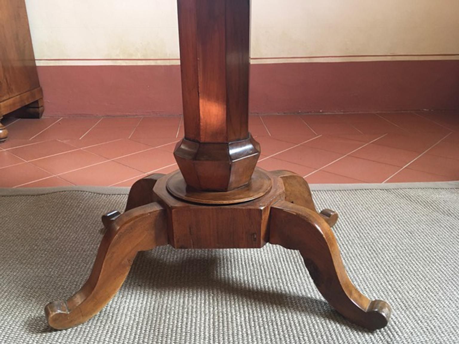 Italy 18th Century Regency Walnut Briar Root Oval Table photo vinterior