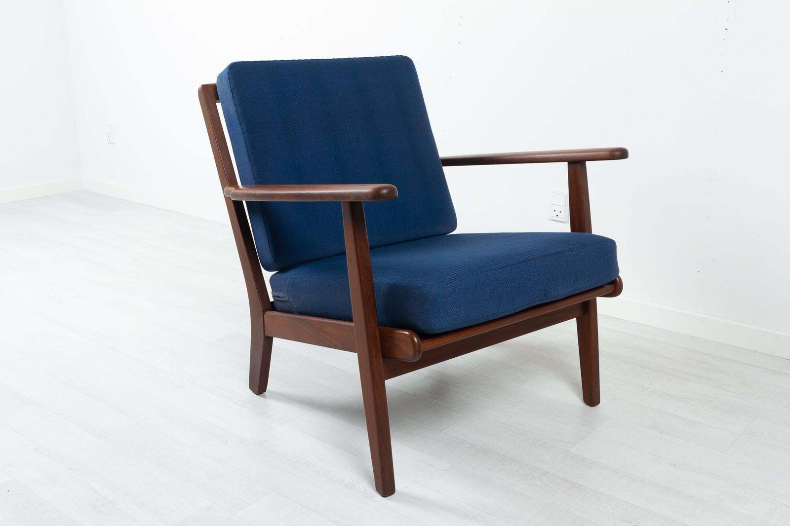 Vintage Danish Lounge Chair By Aage Pedersen For Getama, 1960s photo for sale