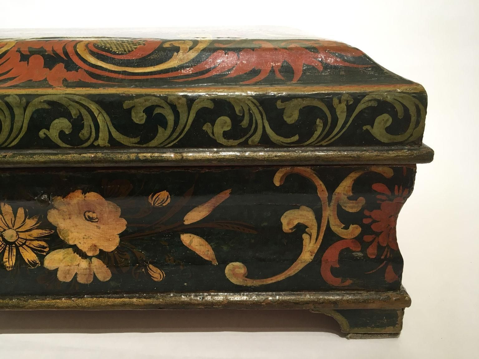 1750 Venezia Italy Lacquered Dark Blue Wooden Box With Golden Decoration photo buy