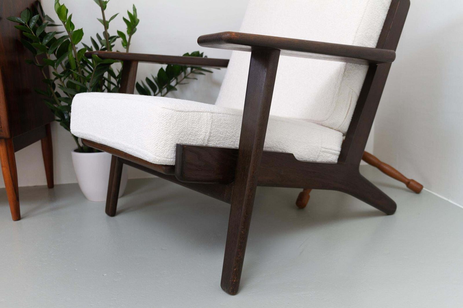 Vintage Danish Oak And Bouclé Lounge Chair Ge290 By Hans J. Wegner, 1960s photo 2805.0