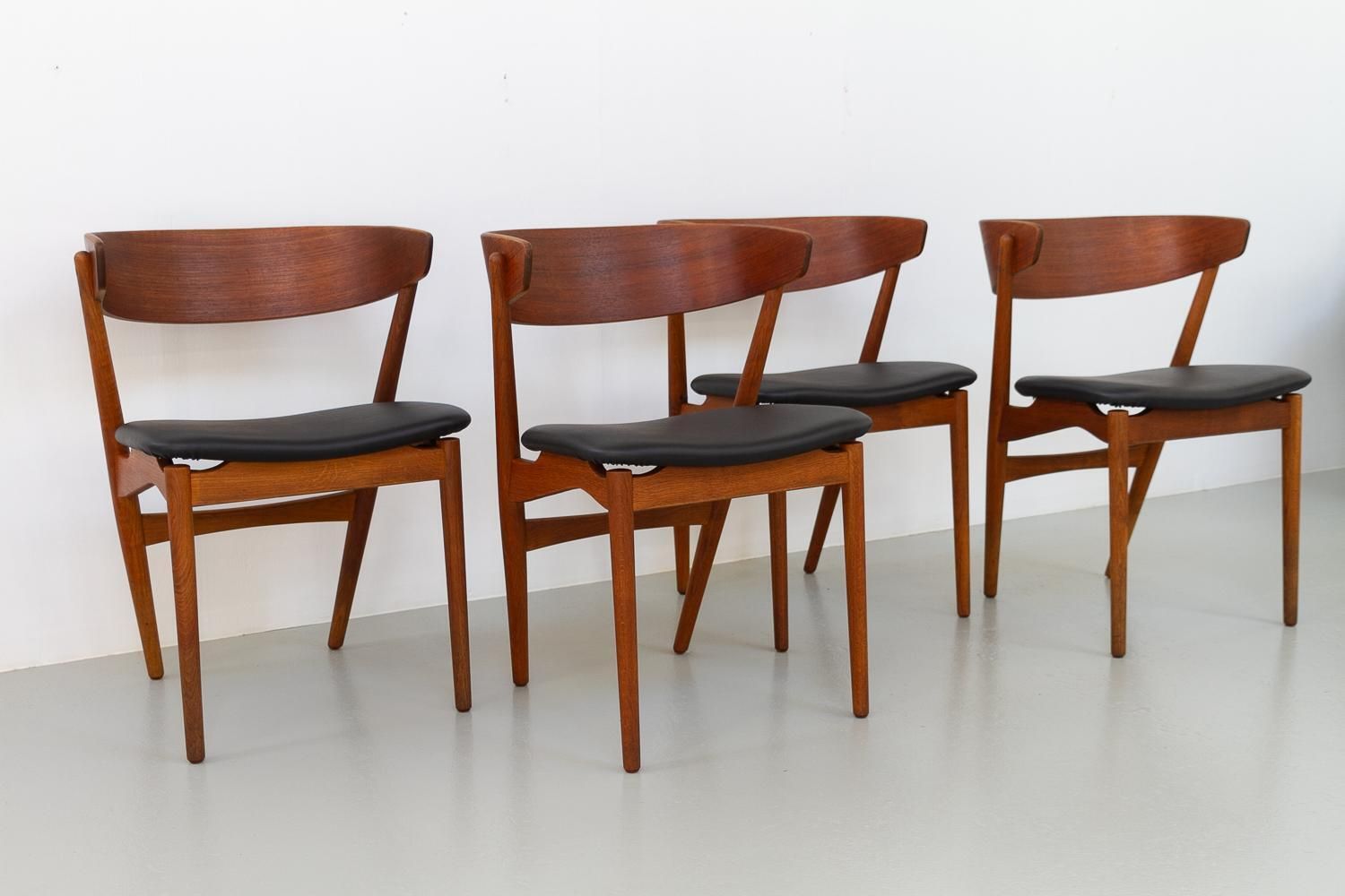 Vintage Danish Teak Dining Chairs No. 7 By Helge Sibast 1960s Set Of 4 photo buy