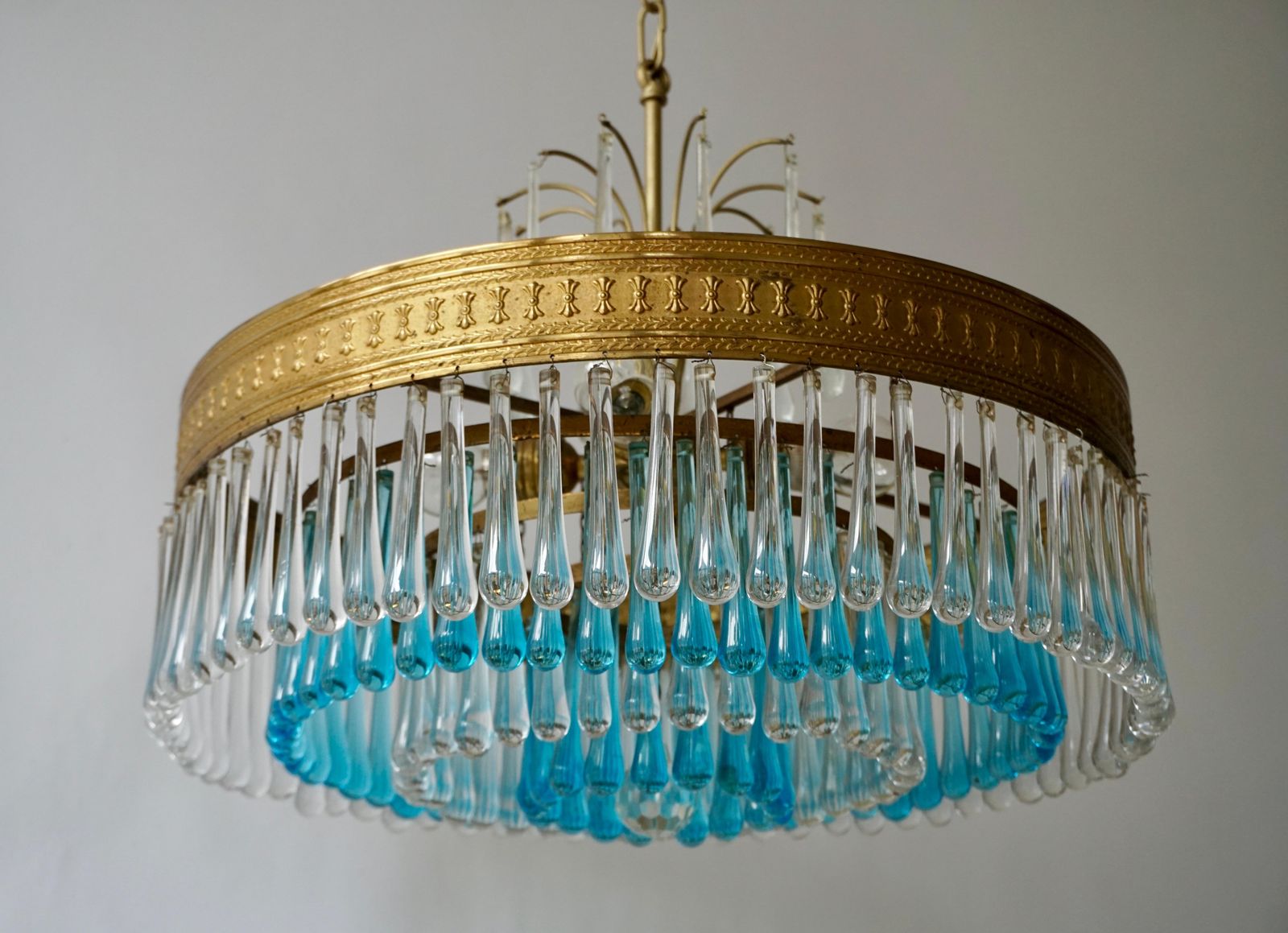 Hollywood Teardrop And Crystal Ball Chandelier With Brass And Hand Blown Glass photo vintage