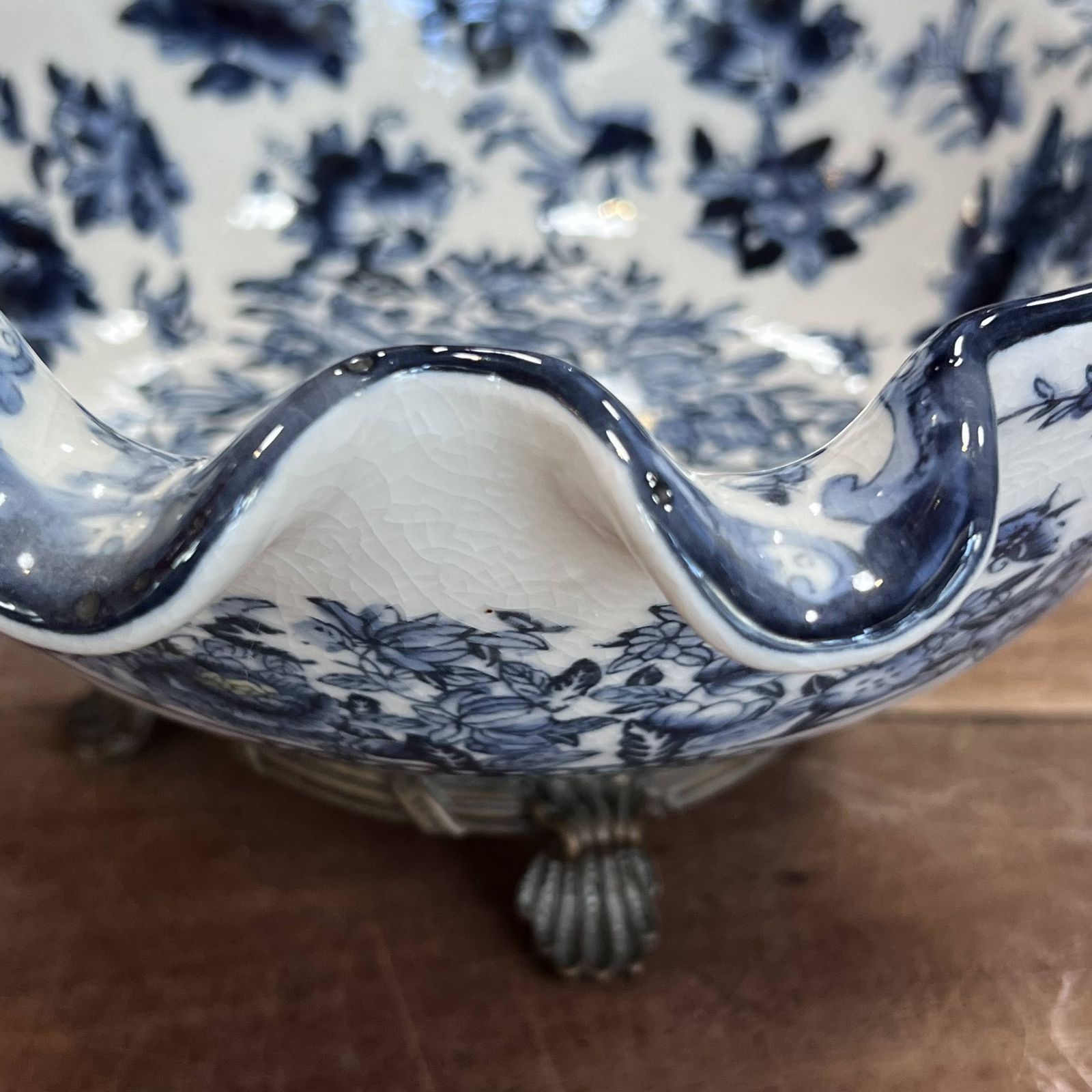 Antique 1920s Chinese Porcelain Fruit Bowl With Ruffle Lip & Crackle Glaze photo vinterior