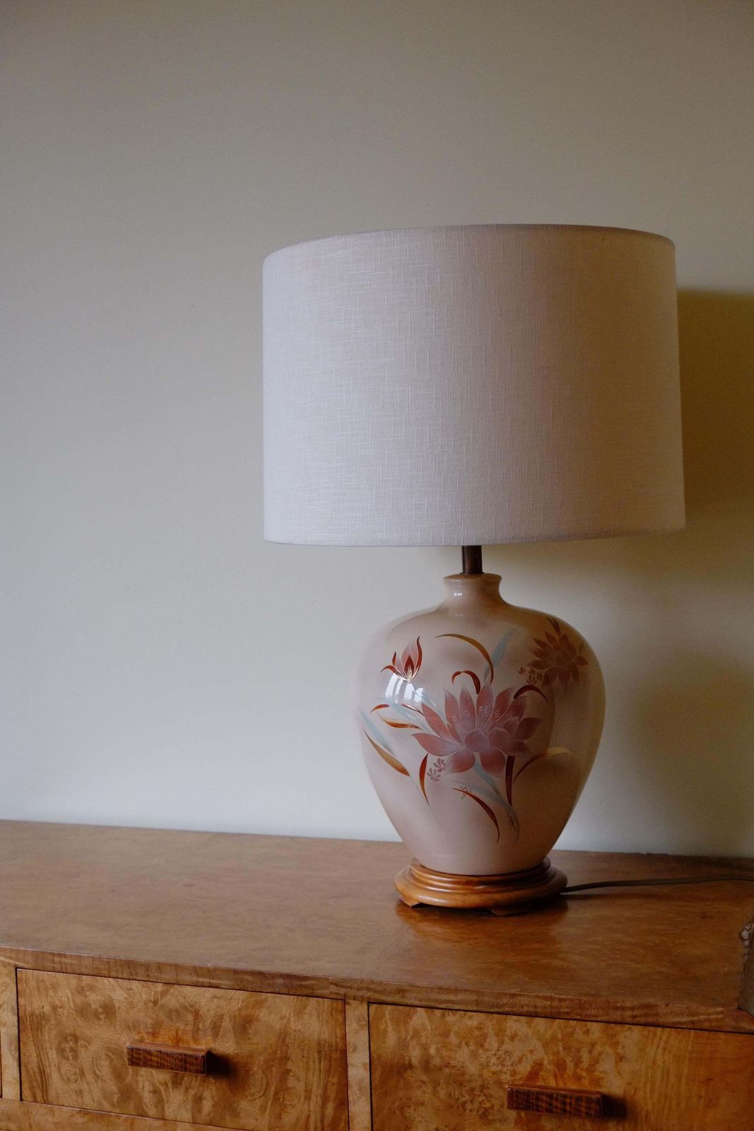 Large Pair Of 1980's Floral Pink Ceramic Ginger Jar Lamps photo vintage