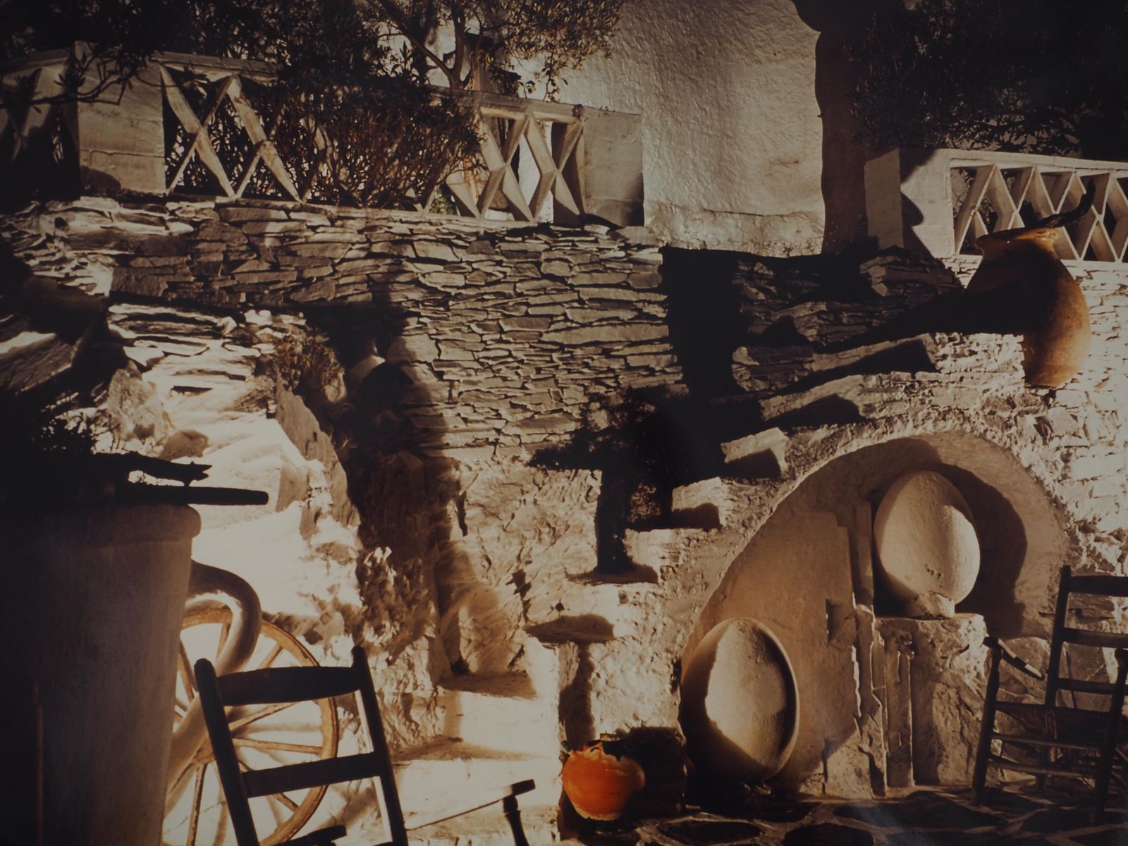 Marc Lacroixexterior Of Dalí'S Figueras Castle   Original Gelatin Silver Photography1971 photo vinterior