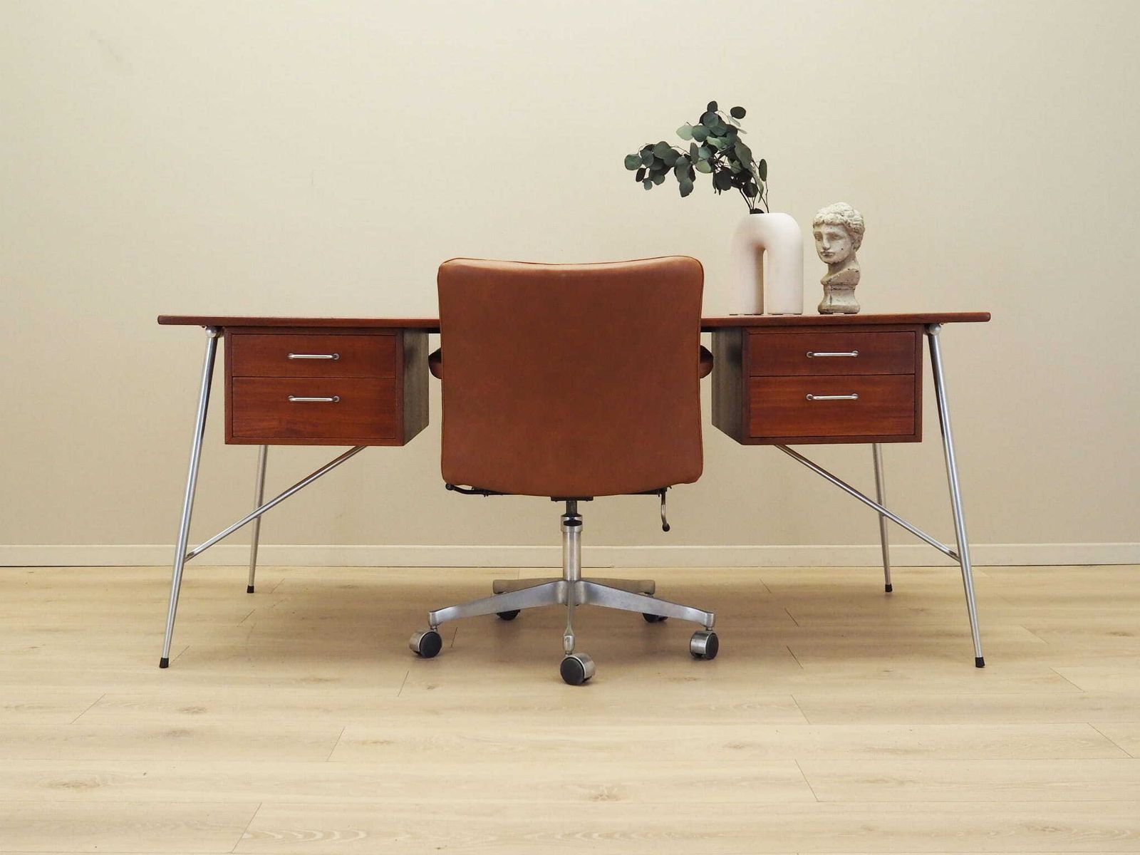 Teak Desk, Danish Design, 1960s, Designer: Børge Mogensen, Manufacturer: Søborg Møbler photo for sale