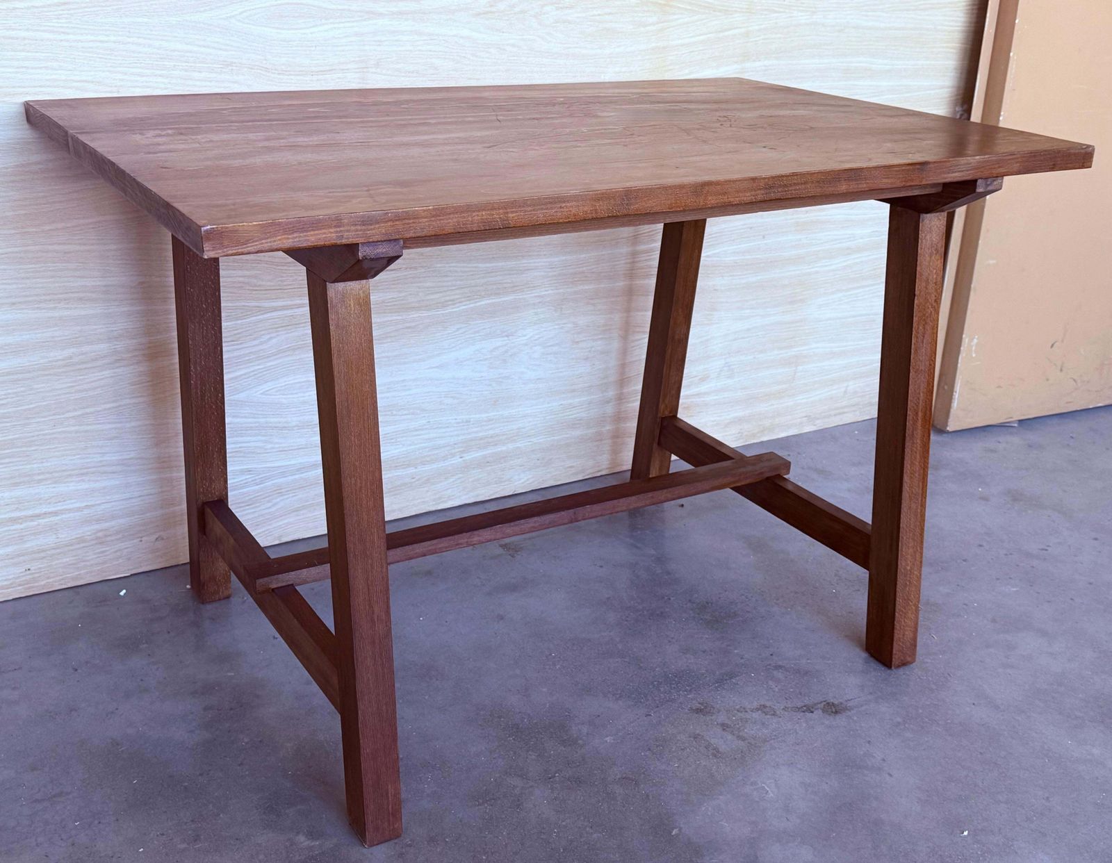 Table d'appoint baroque espagnole, restaurée photo vinterior