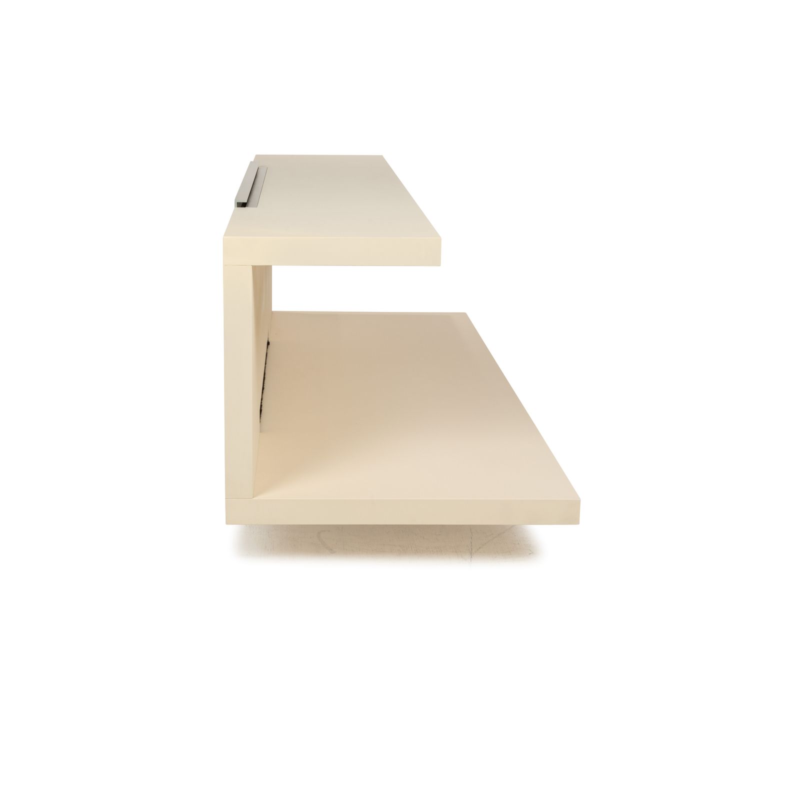 photo furniture Buffet Cassina en bois crème