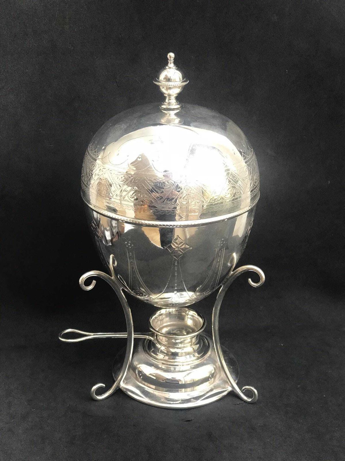 Eihouder / Egg Coddler – Victoriaans Verzilverd Eierkruik Ontbijtset Uit De 19e Eeuw – 4 Eierdopjes Met Standaard – Familiecadeau – Engeland – Chic Cottage photo vinterior