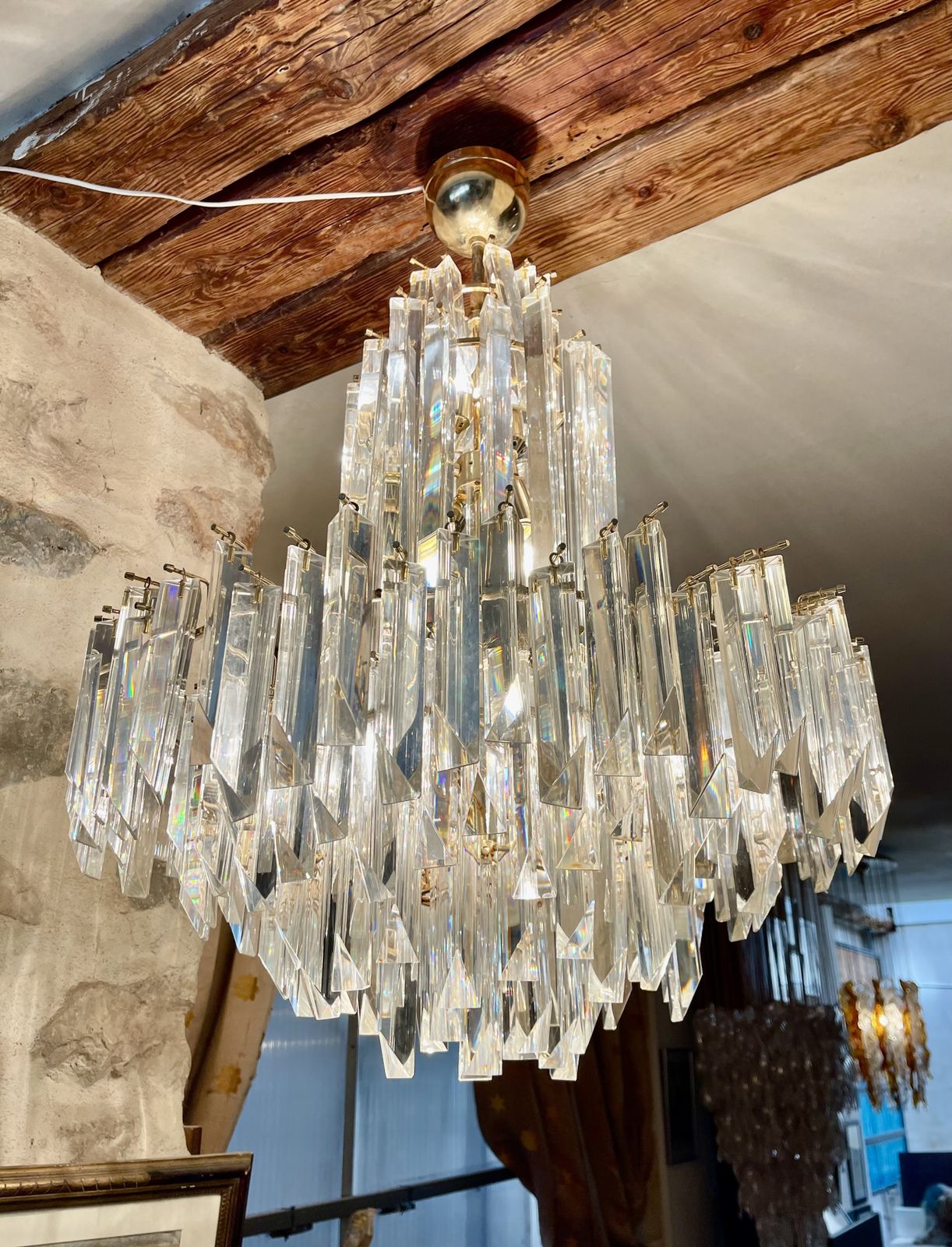Venini Crystal Chandelier  Oversized  Gilt Gold Structure, Italie 1980s photo for sale