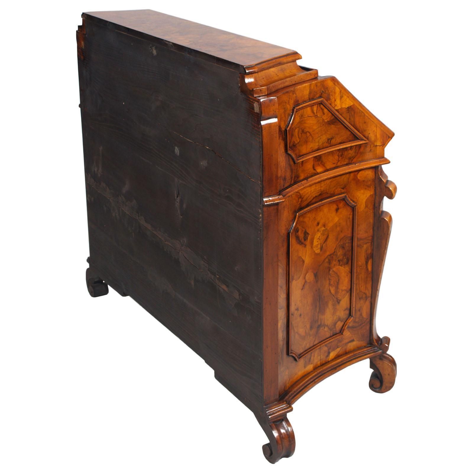 photo vinterior Secretaire Style 700 Lombardo By "Bottega Milanese Dei Valentini", Walnut & Burl