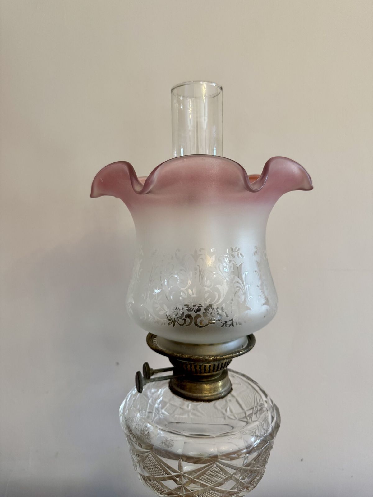 Outstanding Quality Antique Brass Oil Lamp photo for sale