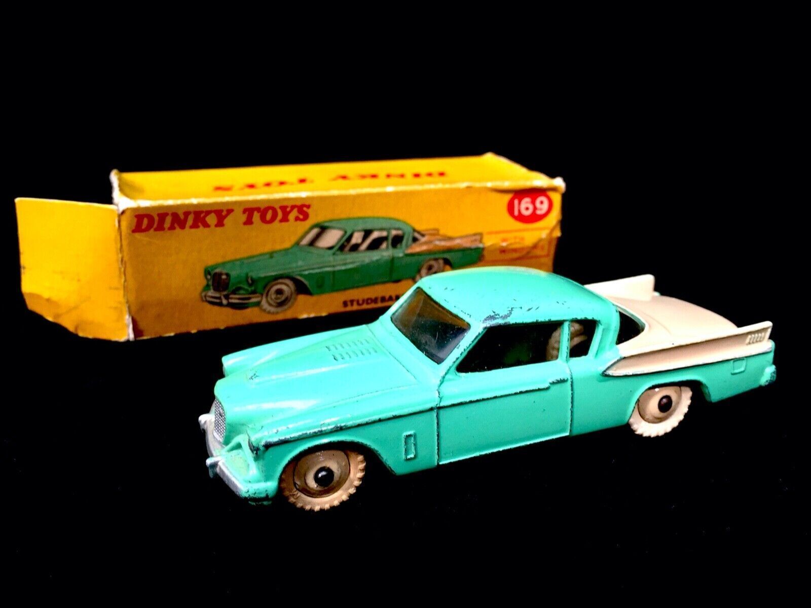 Vintage Dinky Toys 169 Studebaker Golden Hawk In Green & Cream photo 75.0