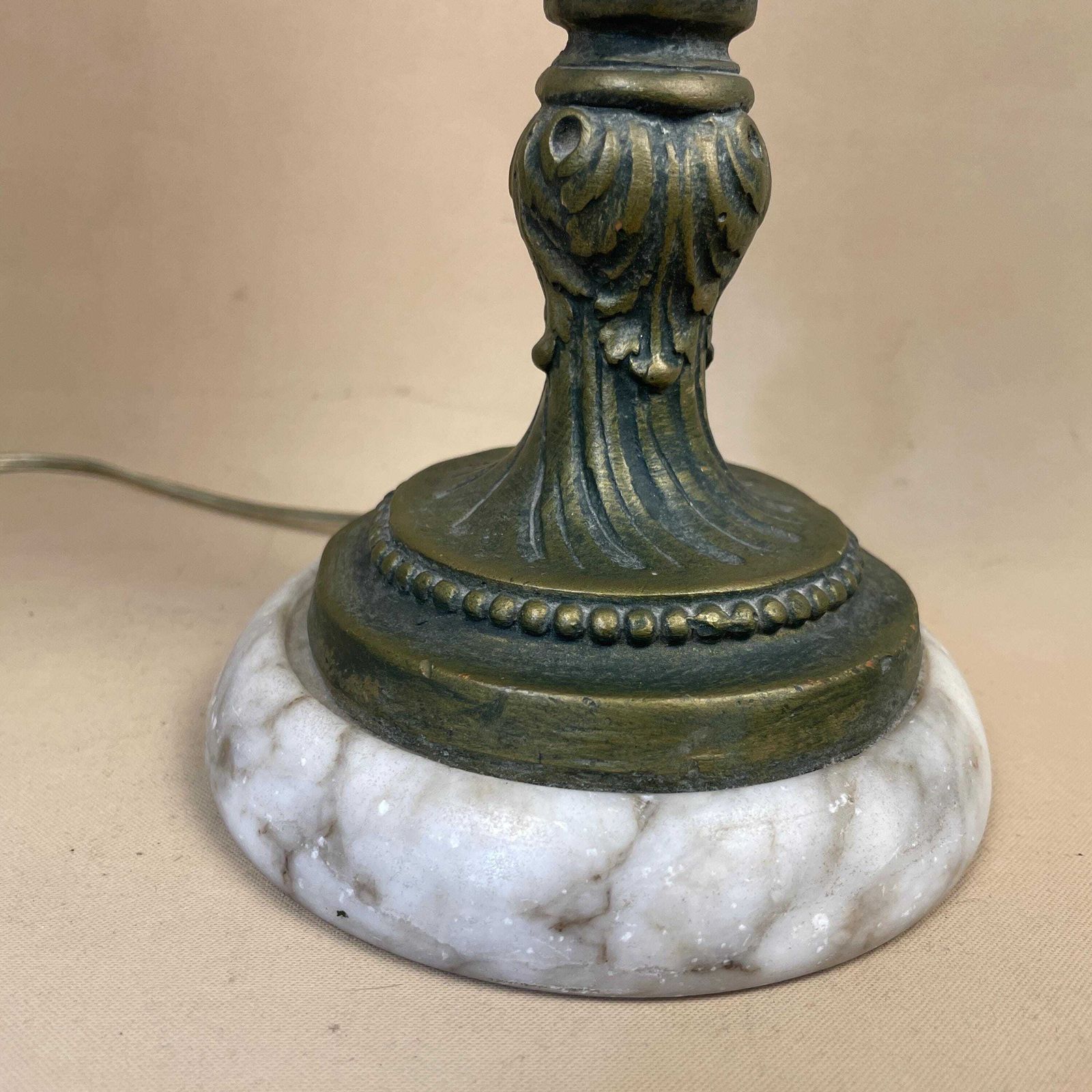 Antique Onyx Marble Brass Gold Lamp Bedside Table Desk Vintage Medium Side Light Column Ornate Detail Handles Vase White Marble Base Cherubs photo Lighting
