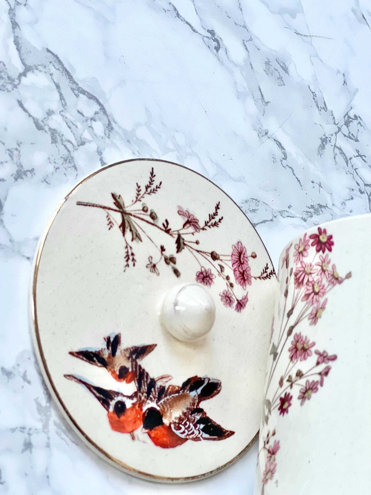Victorian Biscuit Barrel Lidded Antique Hand Painted Bird Pattern Bone China Storage Kitchen Shelve Decor Aesthetic Movement Rare photo 180.0