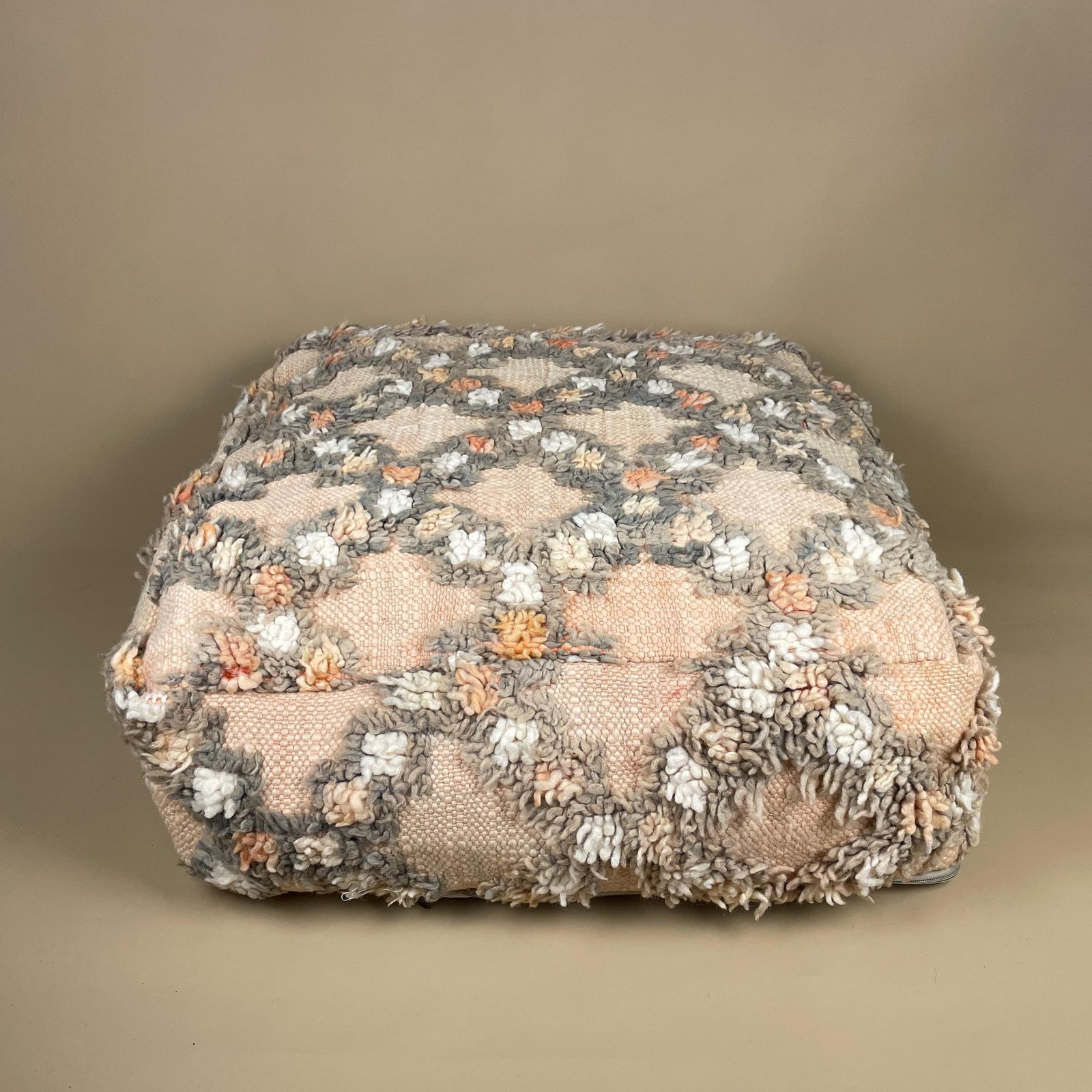Vintage Moroccan Pouf Footstool Kilim Carpet Handwoven Old Wool 60x60x20cm Traditional Lounge Pouffe Cube Square Floor Cushion Pink Grey