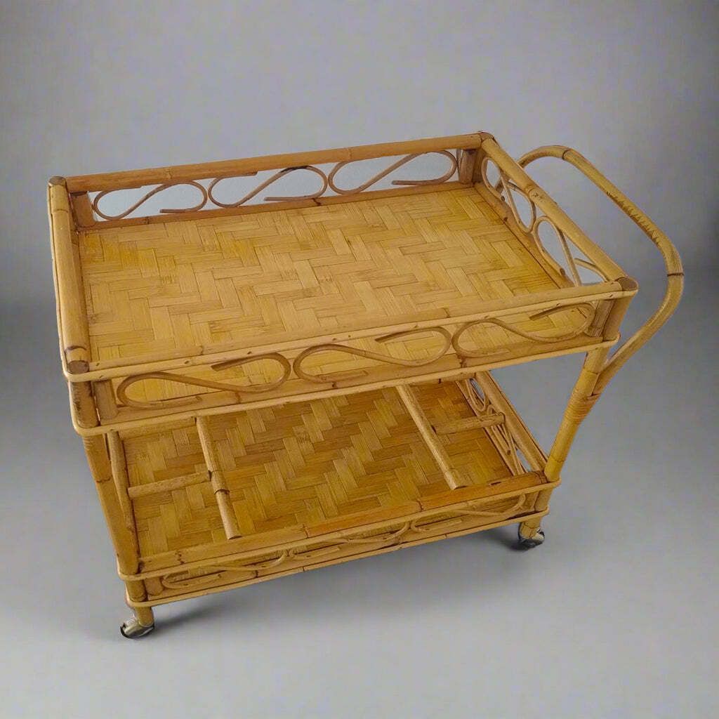 1960s Gorgeous And Elegant Serving Bar Cart In Bamboo & Rattan By Franco Albini. Made In Italy photo vinterior