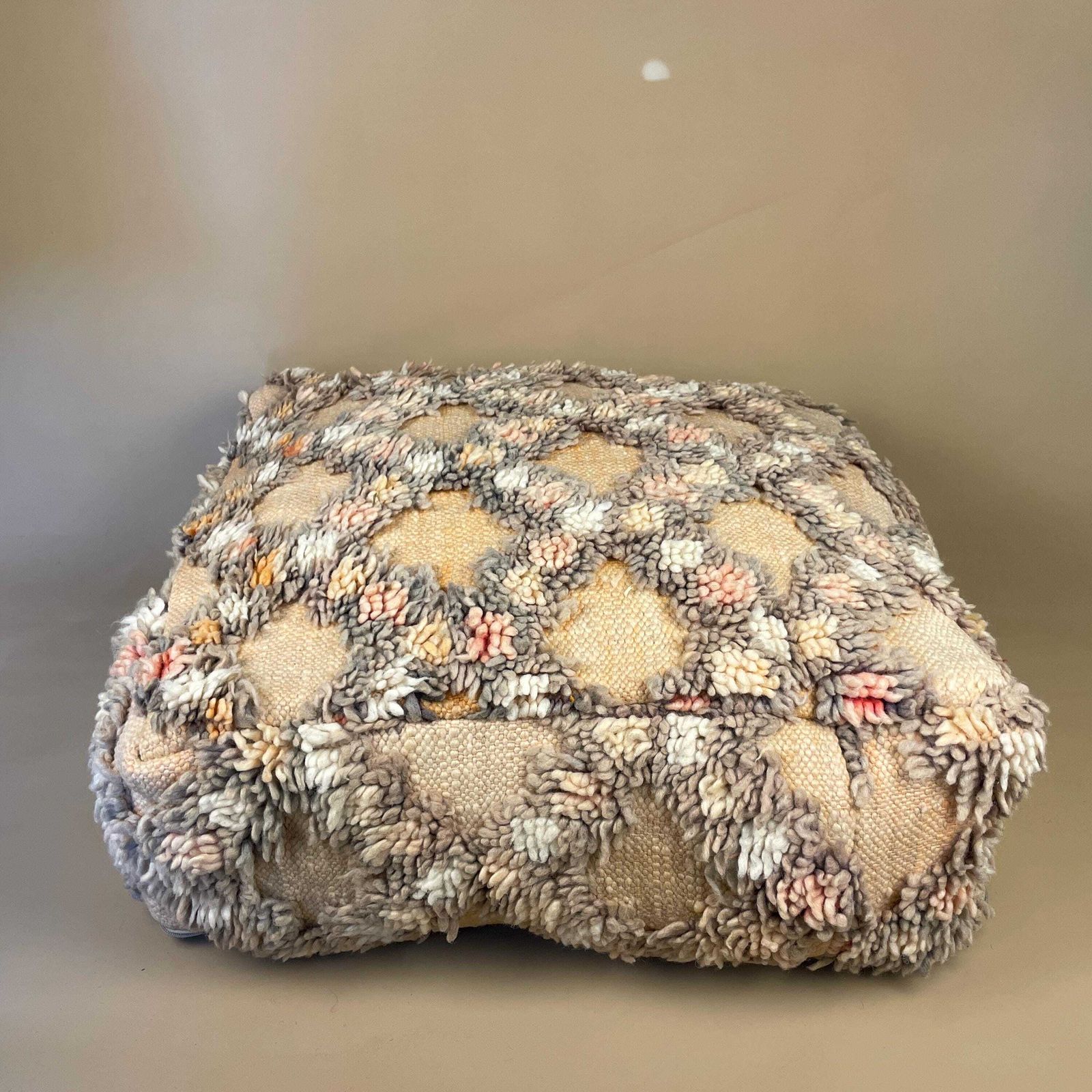 Vintage Moroccan Pouf Footstool Kilim Carpet Handwoven Wool 60x60x20cm Traditional Lounge Pouffe Cube Square Floor Cushion Pink Pattern photo buy