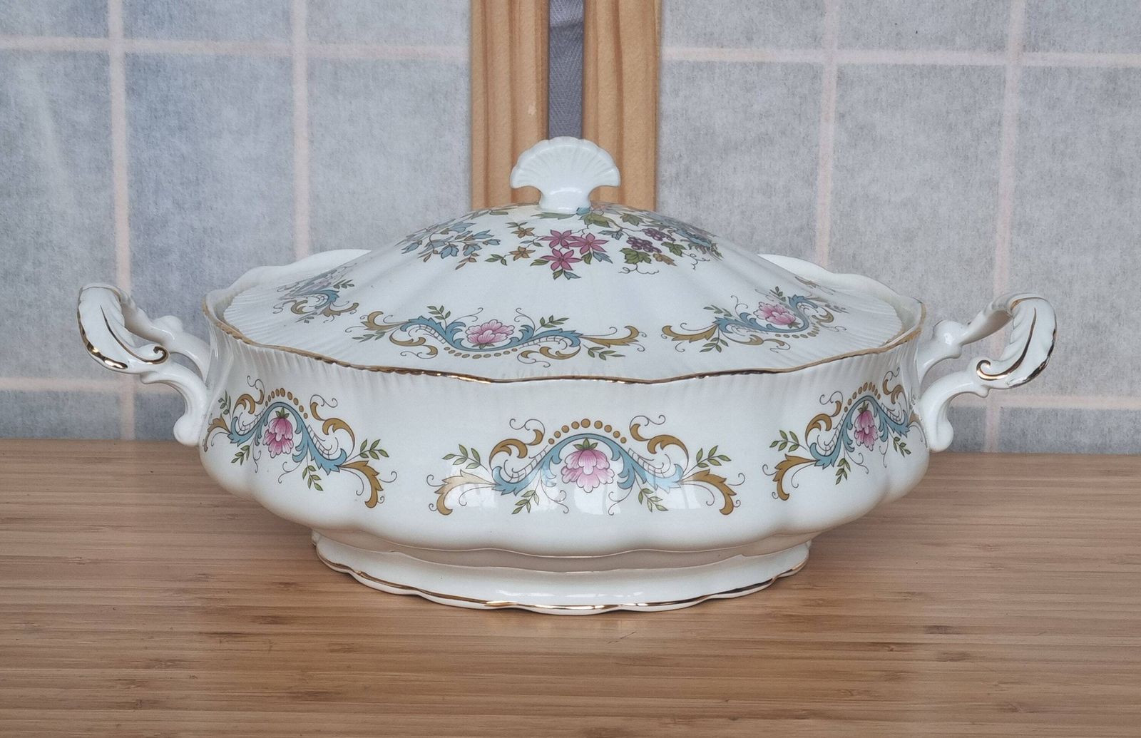 Soup Tureen With Lid, Pink Indian Tree, Vintage English China, White Pink Floral, Royal Standard Mandarin Pattern