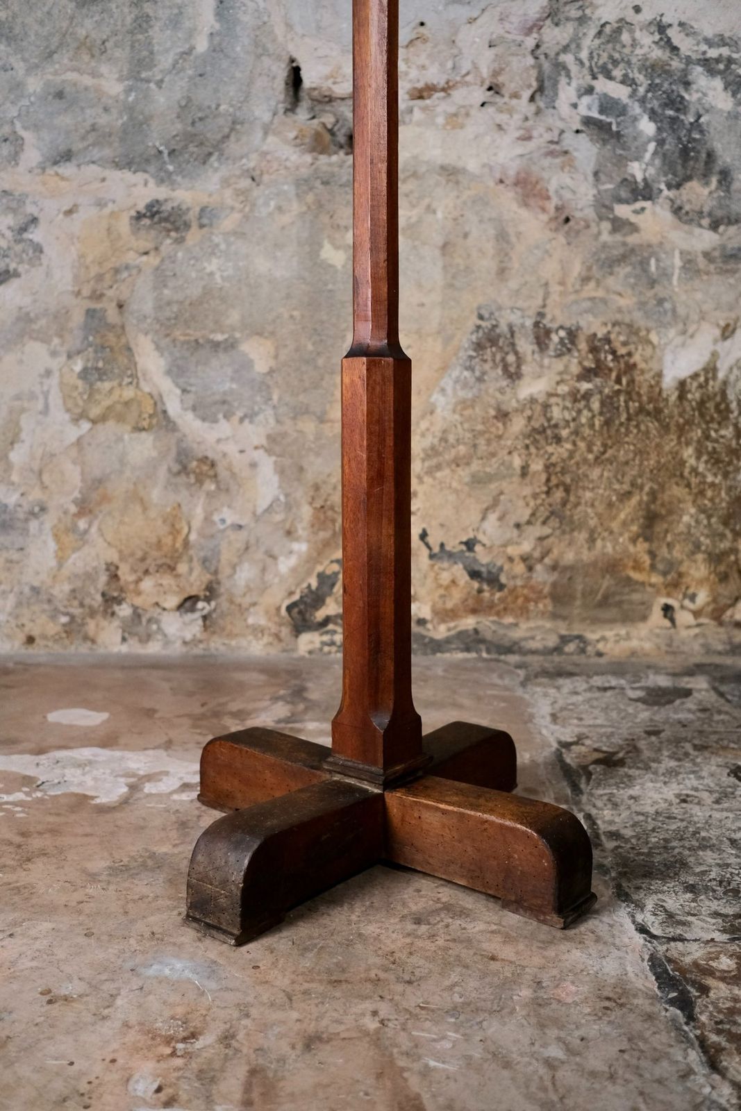 photo furniture Large Art Deco Style Coat Stand In Oak, France, Early 20th Century