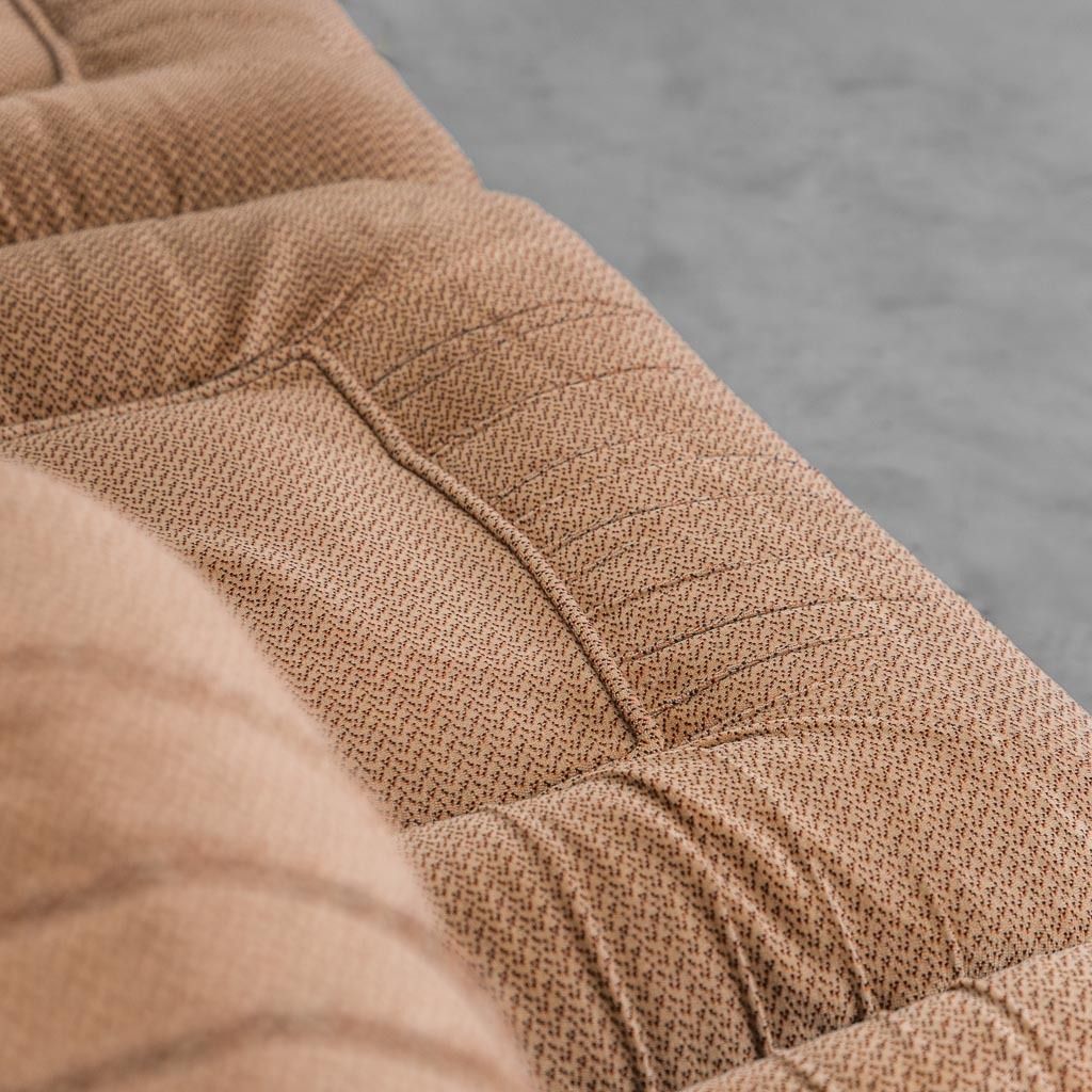 photo for sale Set Of 3 Modular Armchairs In Beige Fabric 70s Vintage Modern Antiques