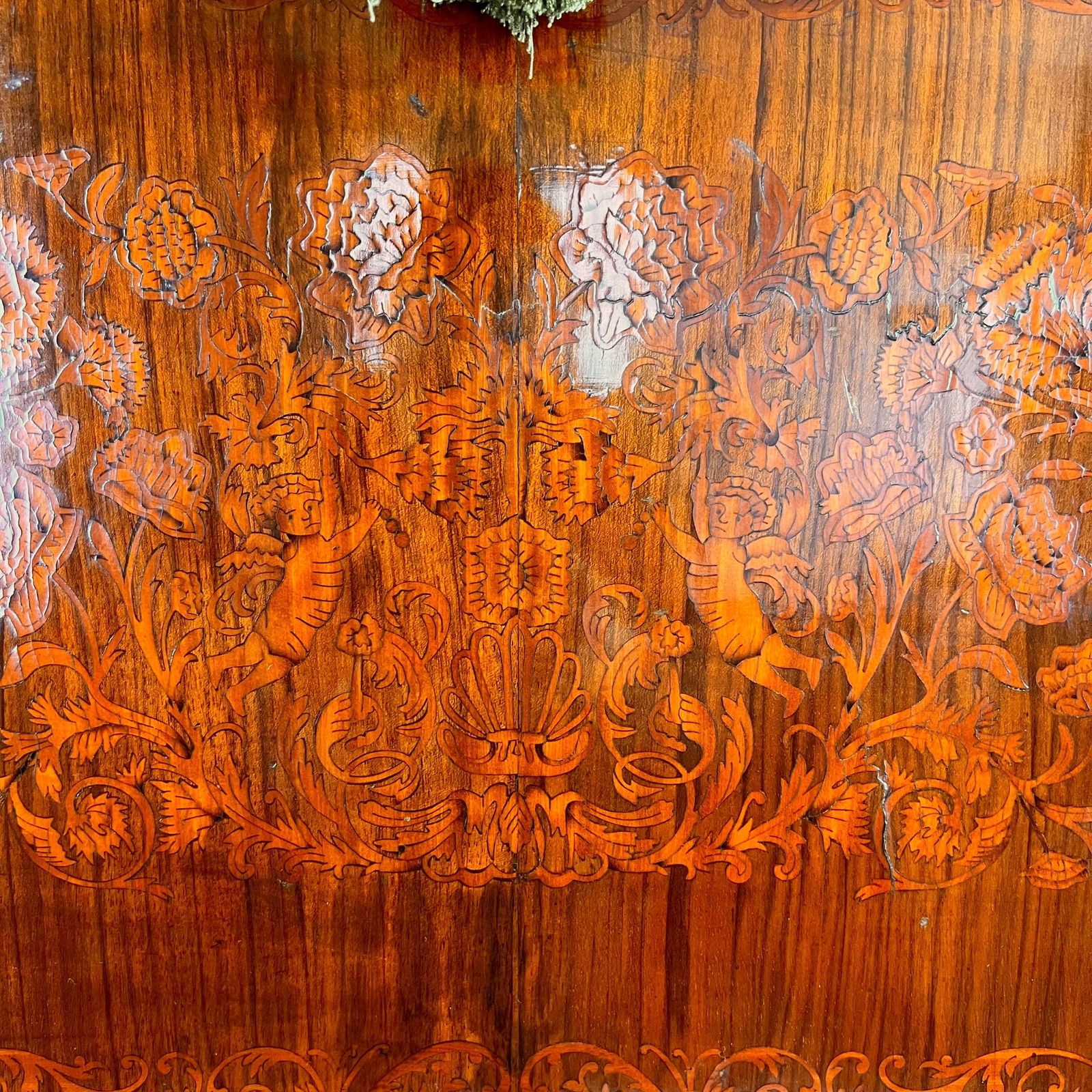 18th Century Walnut And Floral And Seaweed Marquetry Inlaid Escritoire photo buy