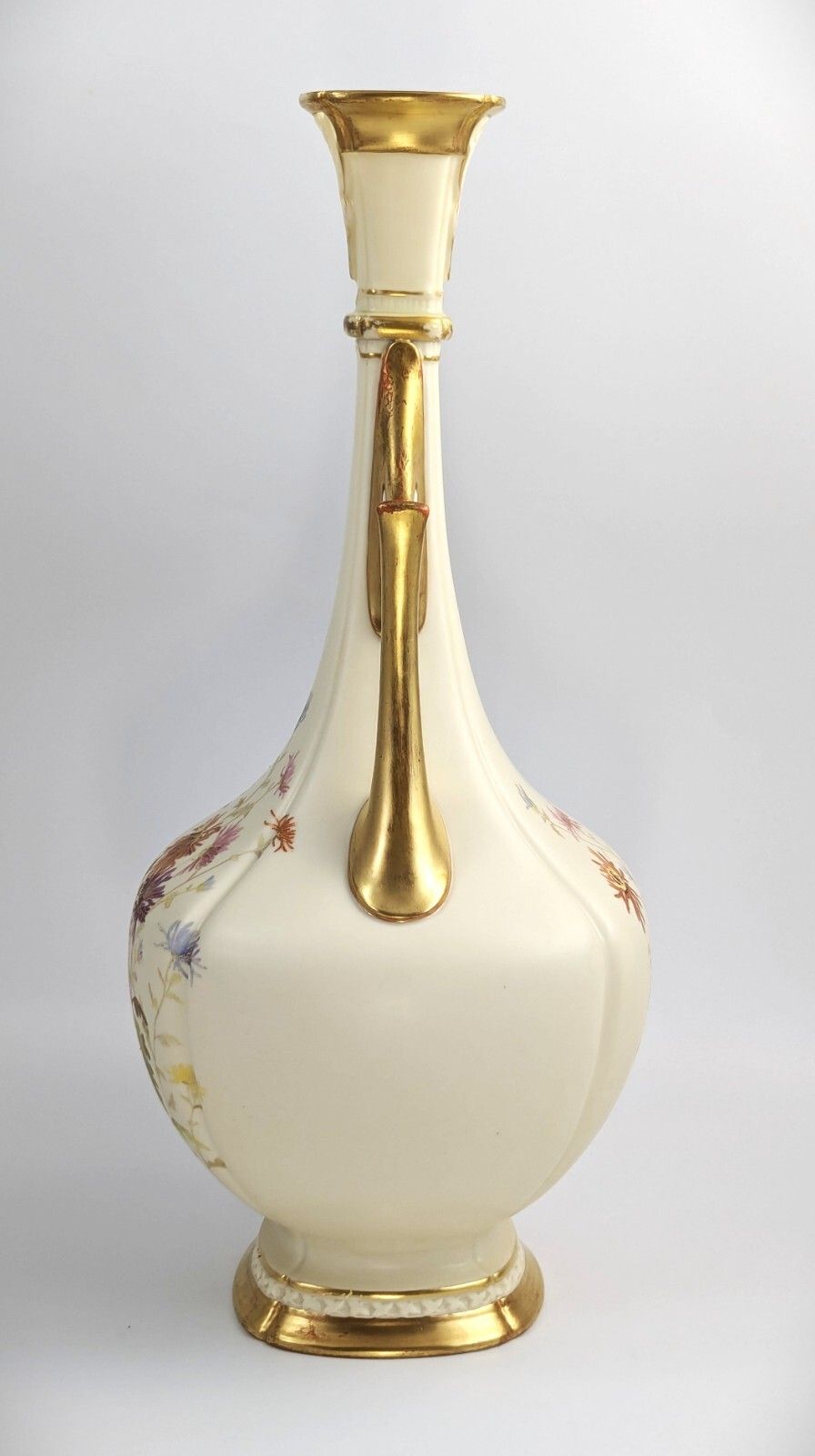 Royal Worcester Porcelain Vase, Hand Painted Chrysanthemums & Gilt Handles, 1890 photo vinterior