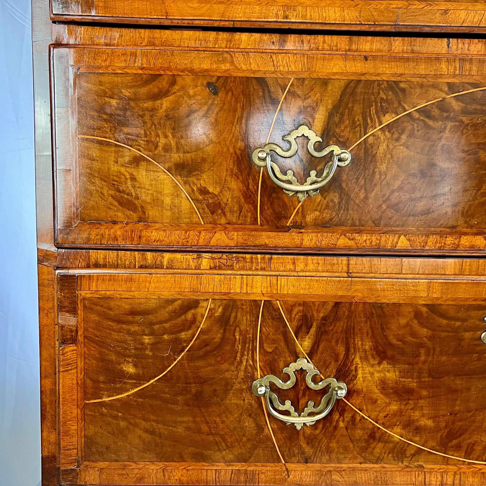 photo vinterior George II Inlaid Walnut Chest On Chest