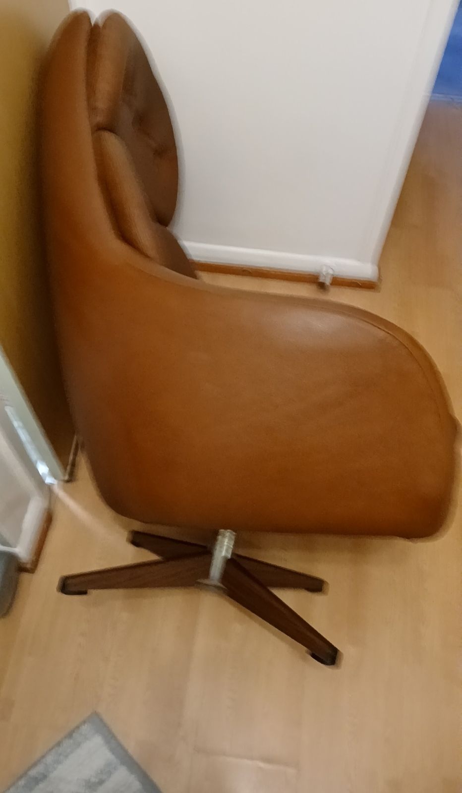 Swedfurn Vintage Leather Tub Chair X2 photo furniture