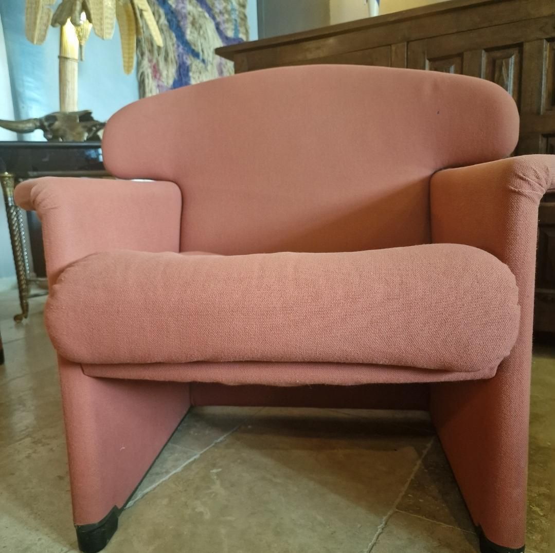 photo furniture Pair Of Ronda Armchairs By Afra Et Tobia Scarpa