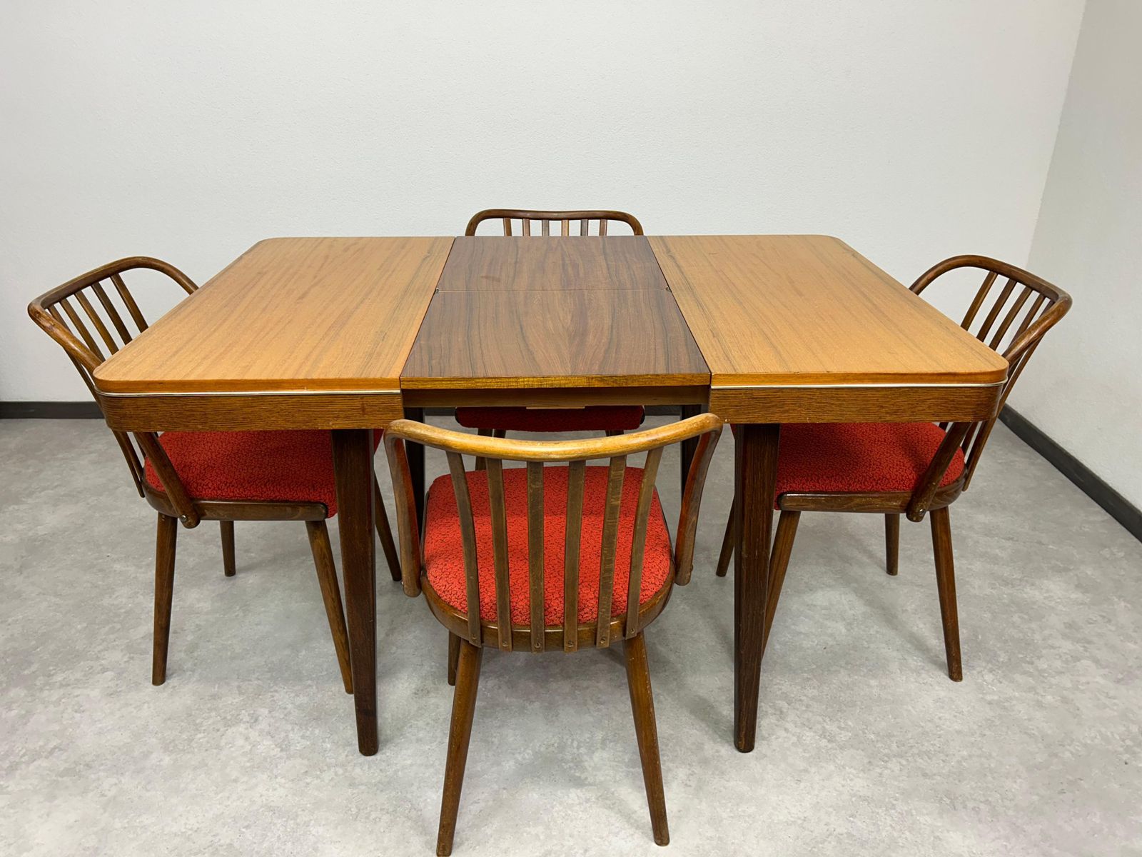 Set Of 4 Dining Room Chairs By Antonín šuman For Ton photo furniture