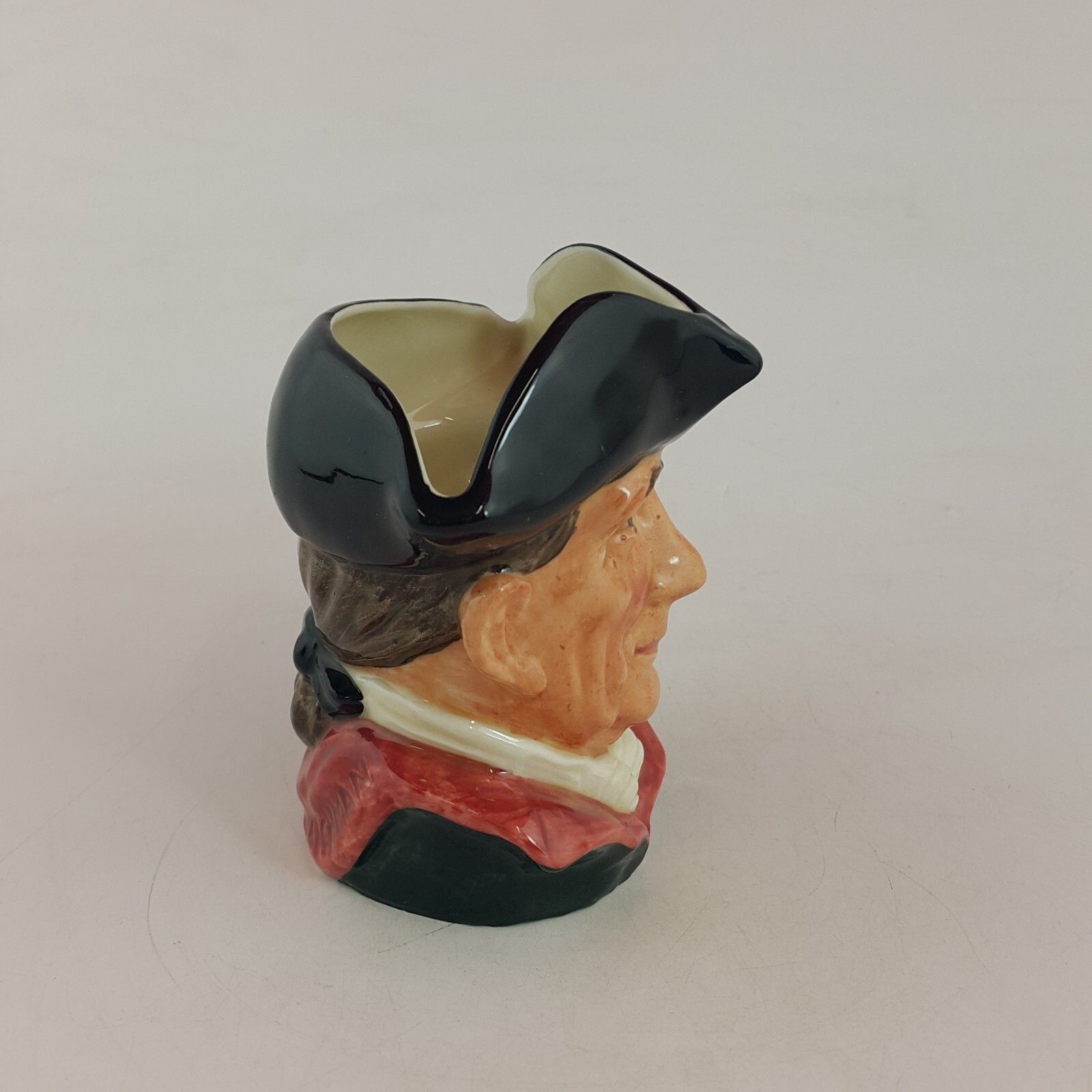 Royal Doulton Small Character Jug D6576 Night Watchman (Etc / Bone China) 71 photo 165.0