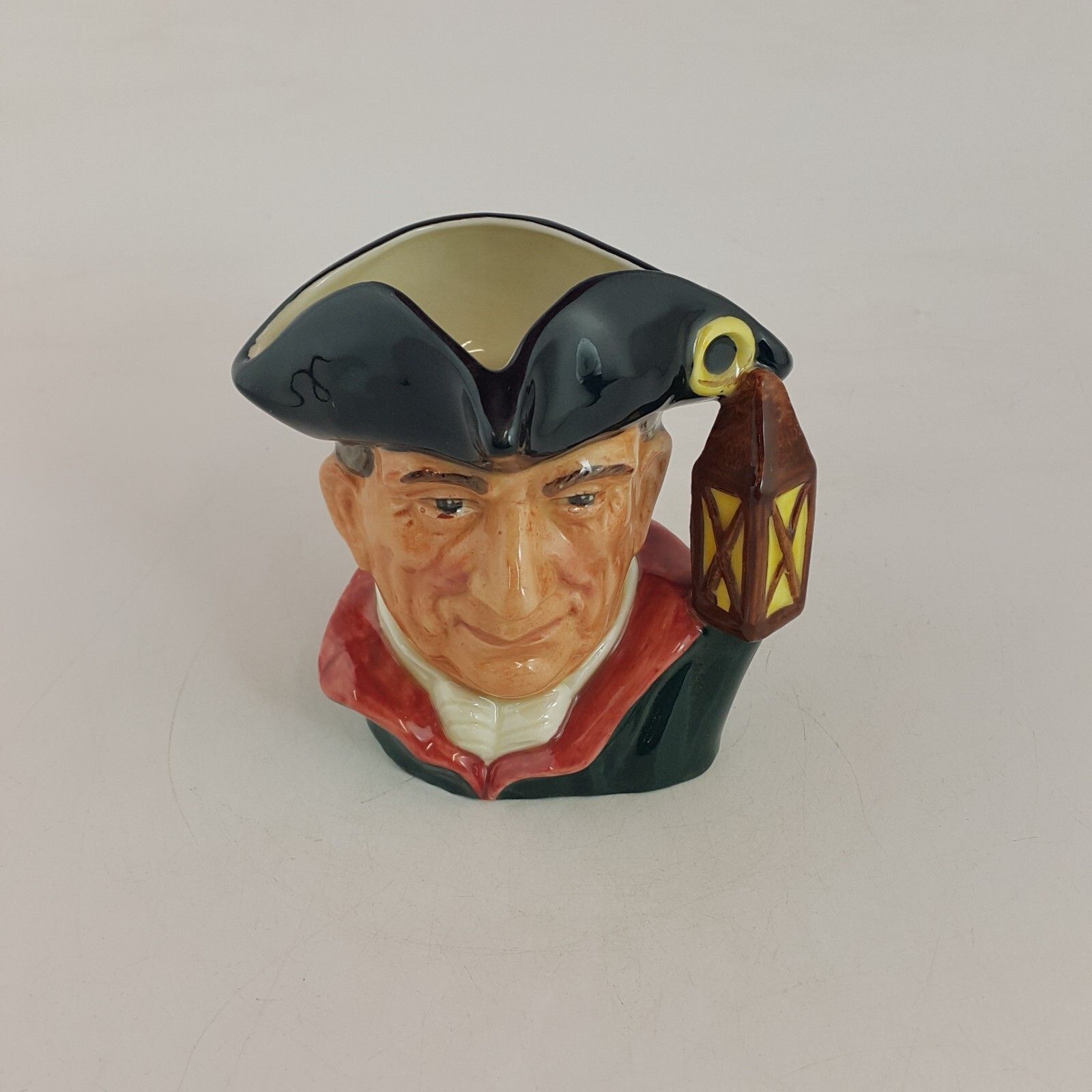 photo furniture Royal Doulton Small Character Jug D6576 Night Watchman (Etc / Bone China) 71