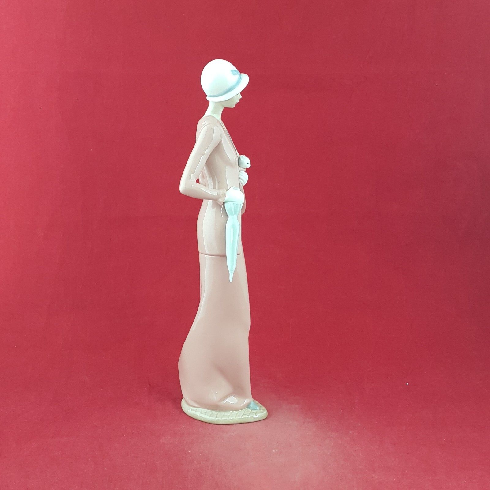 Lladro Nao Figurine 1232 Autumn Stroll Women With Cat Boxed L/N photo 109.0