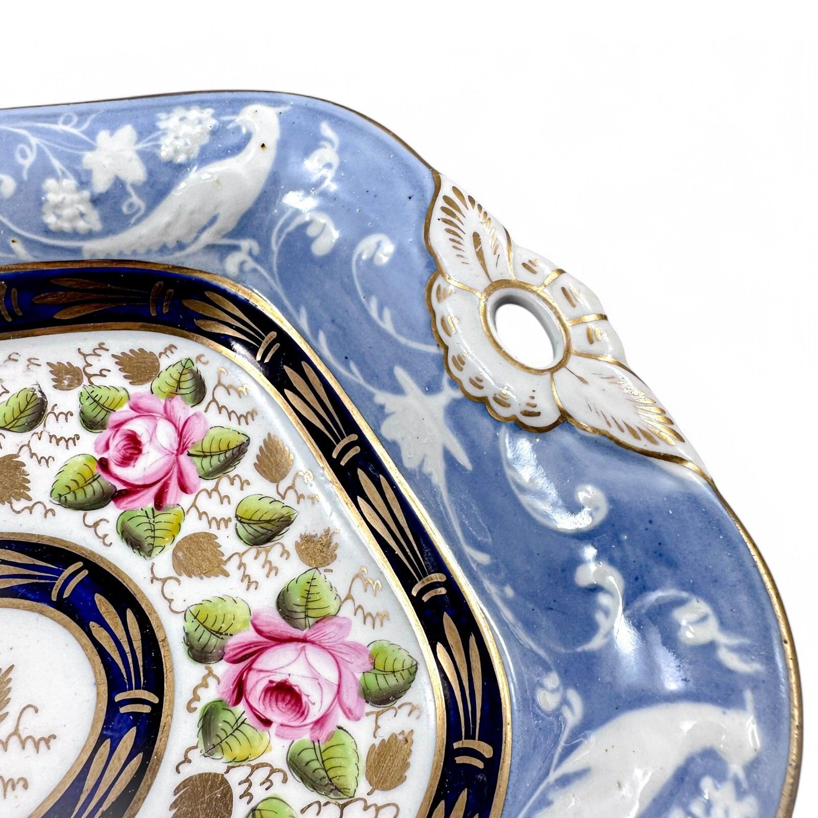photo furniture Rare Staffordshire New Hall Dessert Set With Resist Moulded Borders Circa 1820